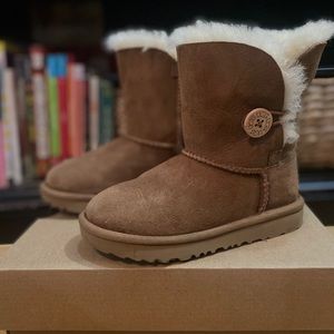 UGG kids